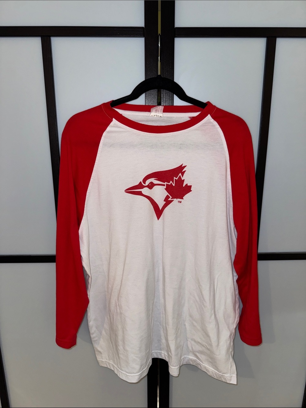 Toronto Blue Jays Canada Day White and Red Raglan 3/4 Sleeve Shirt - Size XL